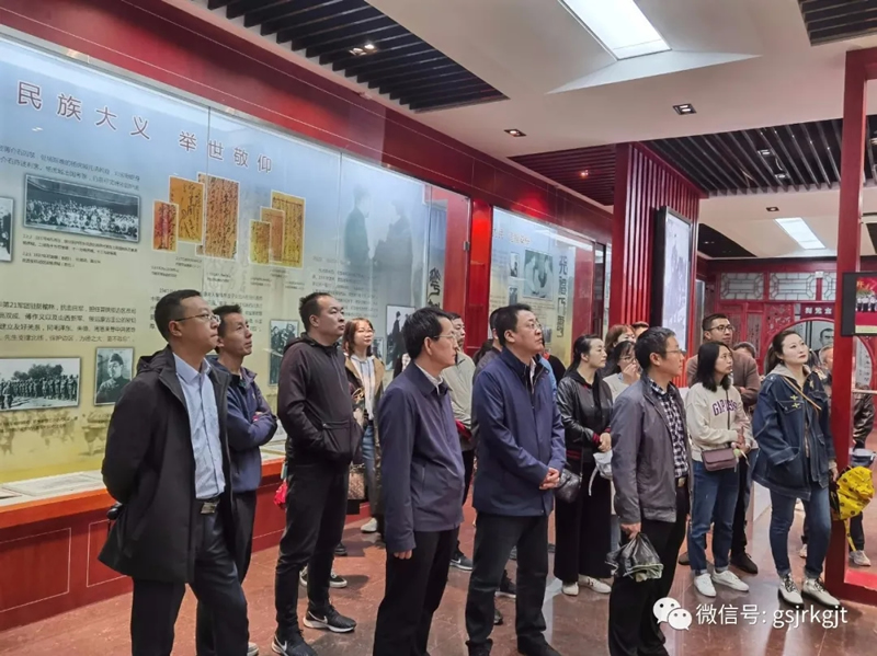 天水市政府金融办、甘肃金控天水担保公司、天水卓雅服饰公司党支部联合举行主题党日活动 天水市政府金融办、甘肃金控天水担保公司、天水卓雅服饰公司党支部联合举行主题党日活动